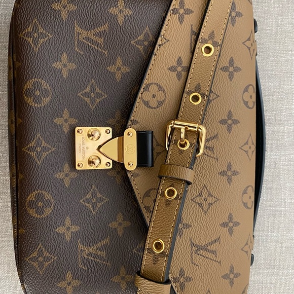 ***SOLD*** Louis Vuitton Pochette Metis Reverse. Not for sale - Picture 10 of 12